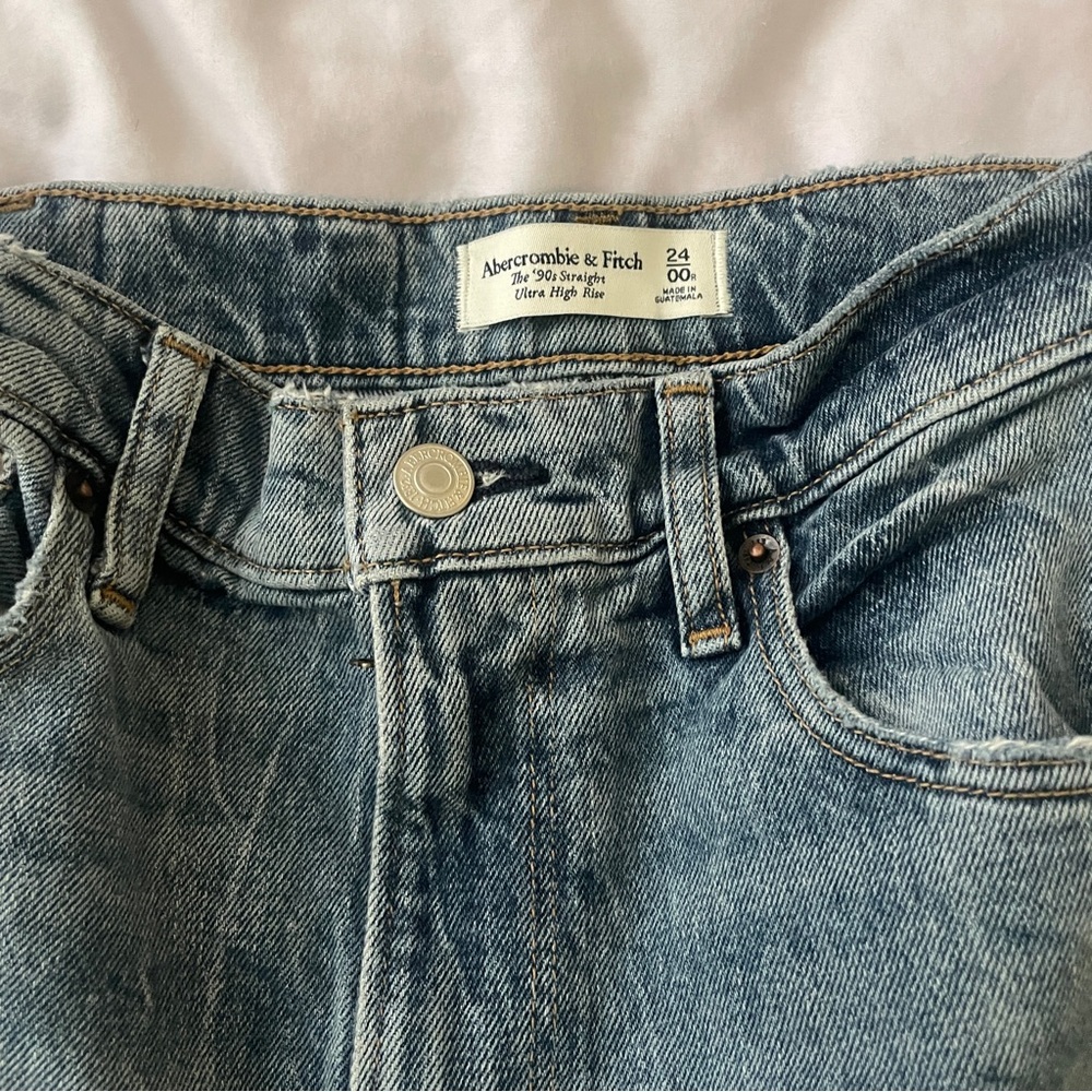 abercrombie 90s jeans